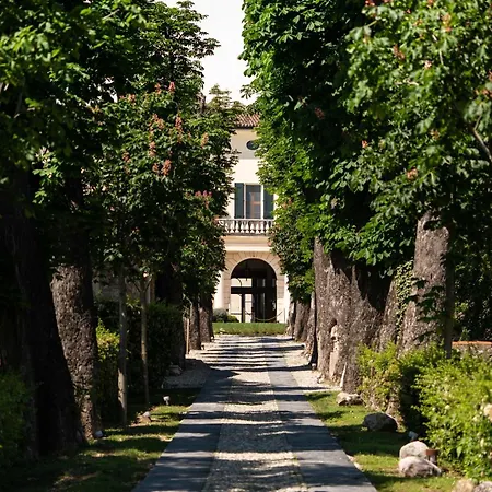Qc Grand Arzaga Garda & Golf ホテル Calvagese della Riviera